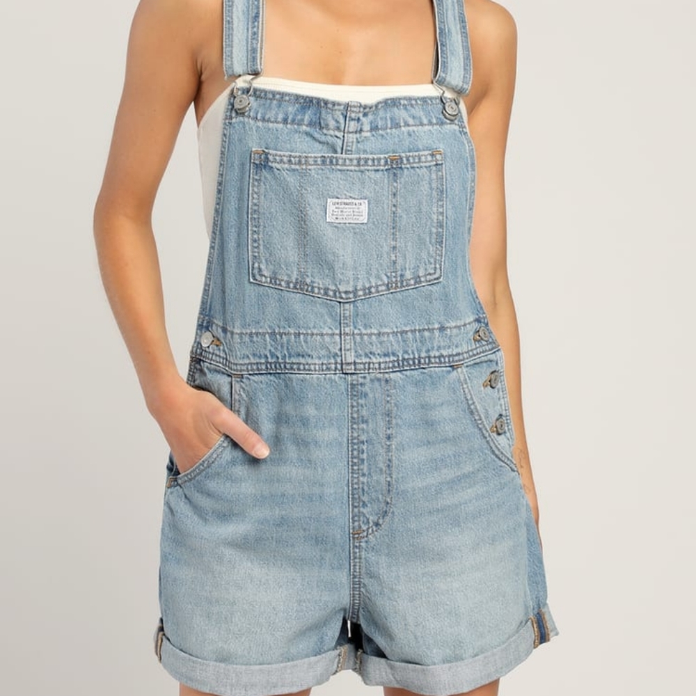 Levi short overalls